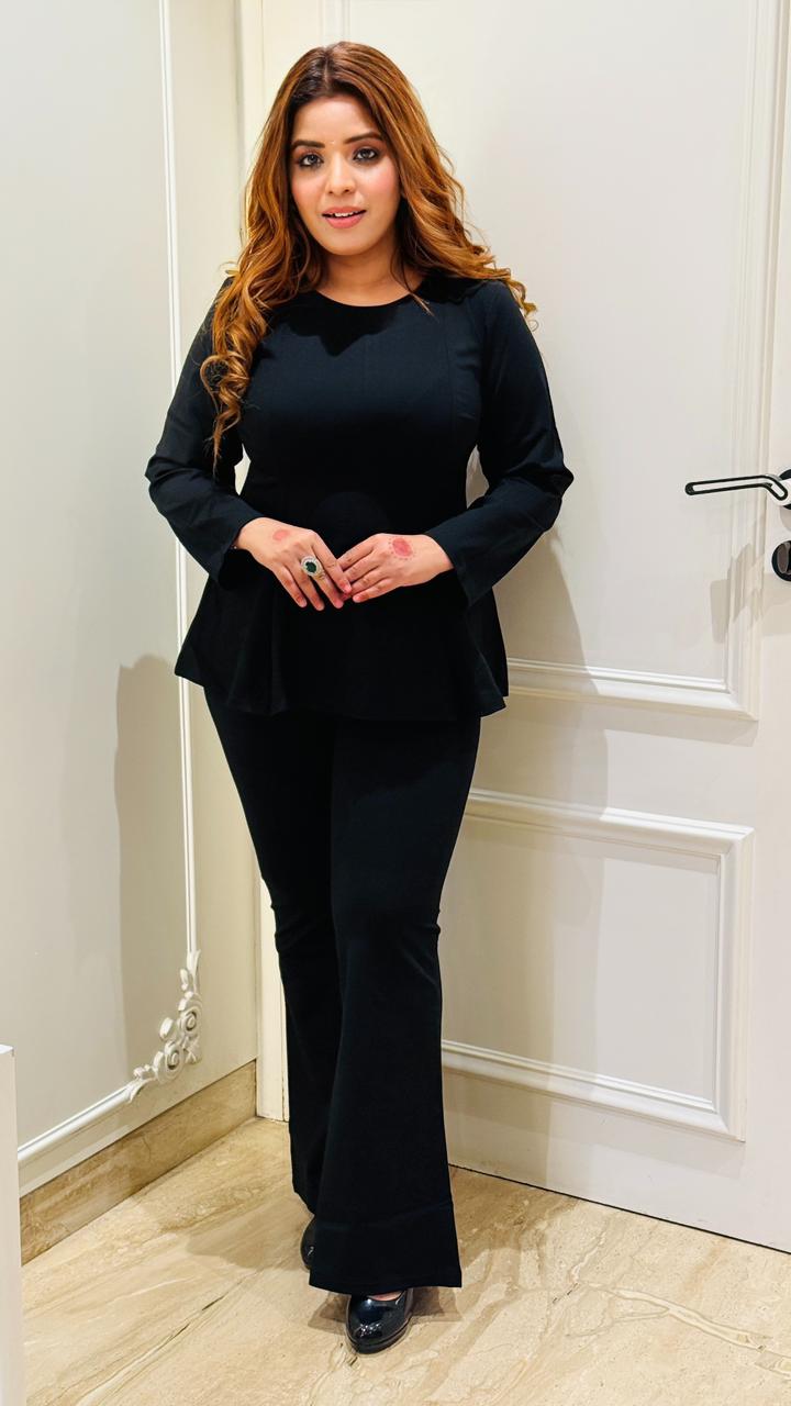 Rivya Tesnil Cordset- Black, Grey